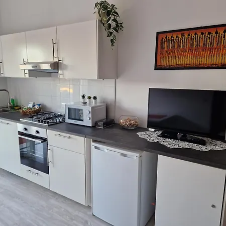 Apartment Gogh *